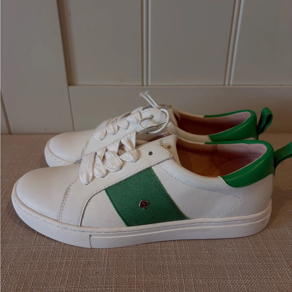 Kate Spade Court Sneakers White & Green Ainsley NWOT size 6B EUR 36.5 - Picture 2 of 9